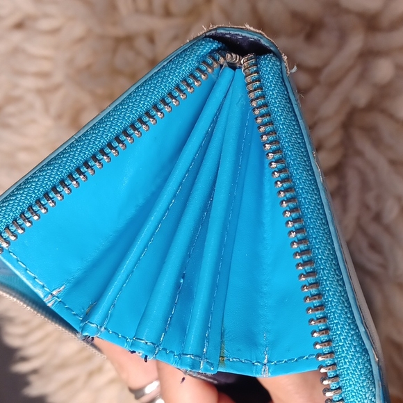 Wallet - Picture 9 of 15